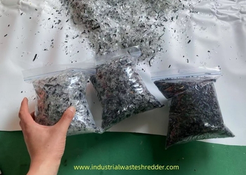 آخرین اخبار شرکت در مورد سنگ شکن چرم PVB فیلم شکن نمونه، مشتری تایوان ما مواد برای ساخت آزمایش خرد کردن ارسال کنید، سیب 10 میلی متری