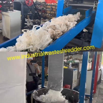 فلیم کششی صنعتی PE / LDPE فلیم های پلاستیکی آسیاب ظرفیت بزرگ سفارشی